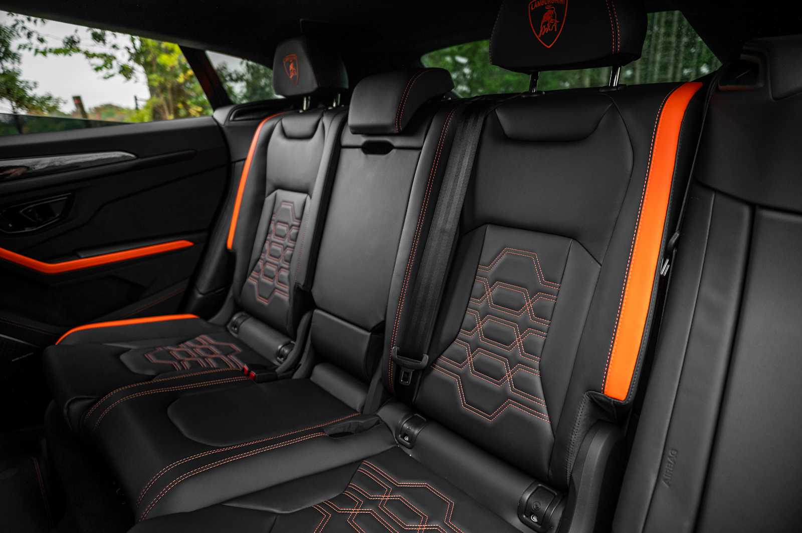2025 Lamborghini Urus SE - Photo 46