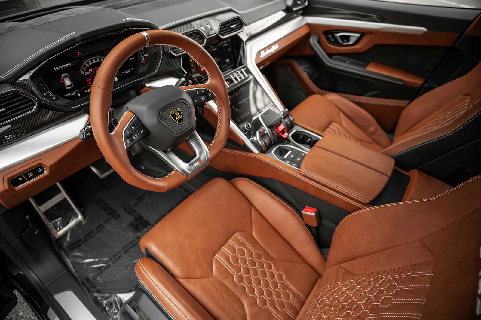 used 2024 Lamborghini Urus car, priced at $256,877