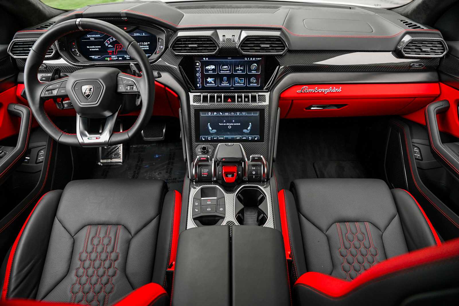 2024 Lamborghini Urus S - Photo 46