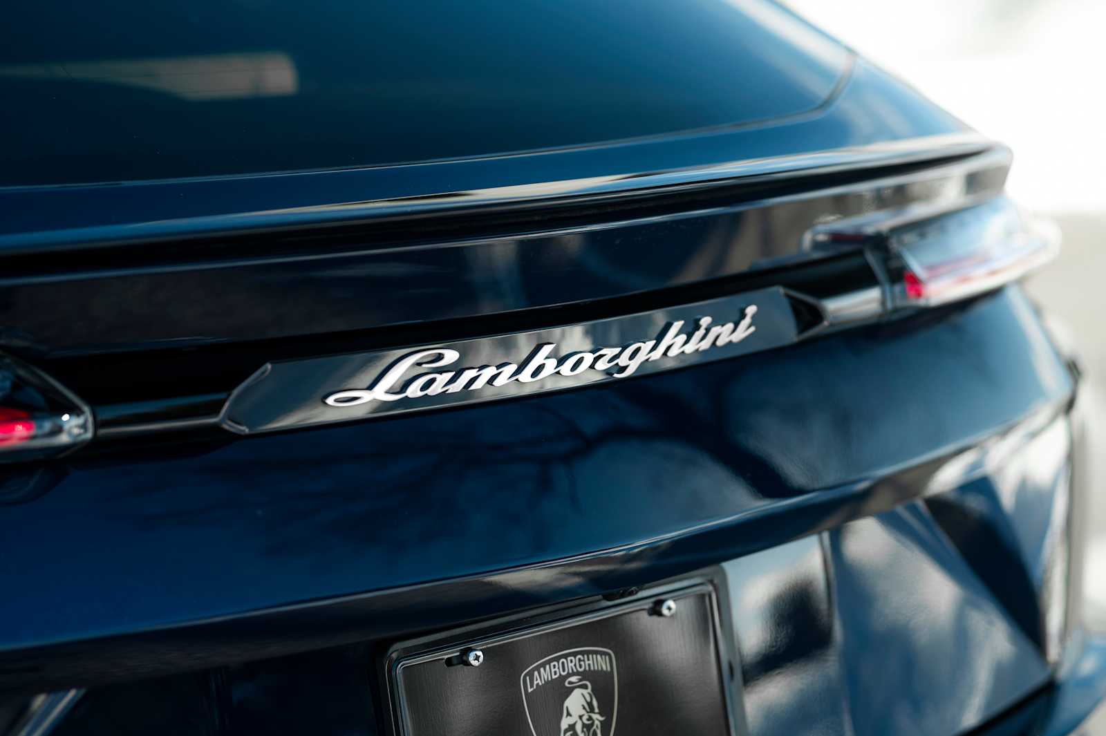 used 2024 Lamborghini Urus car, priced at $265,988