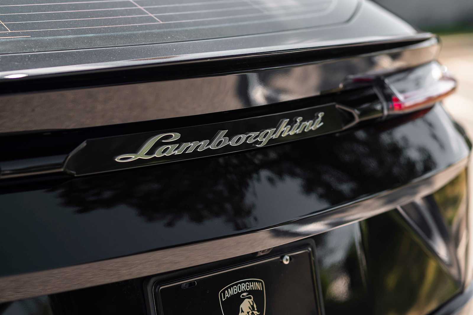 used 2021 Lamborghini Urus car, priced at $198,900