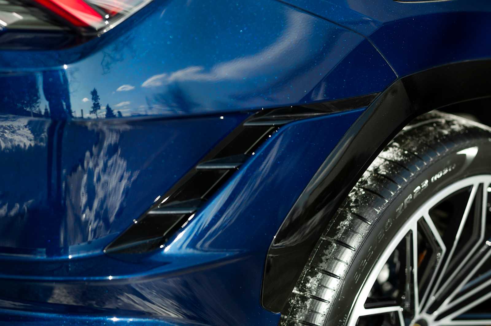 used 2024 Lamborghini Urus car, priced at $265,988