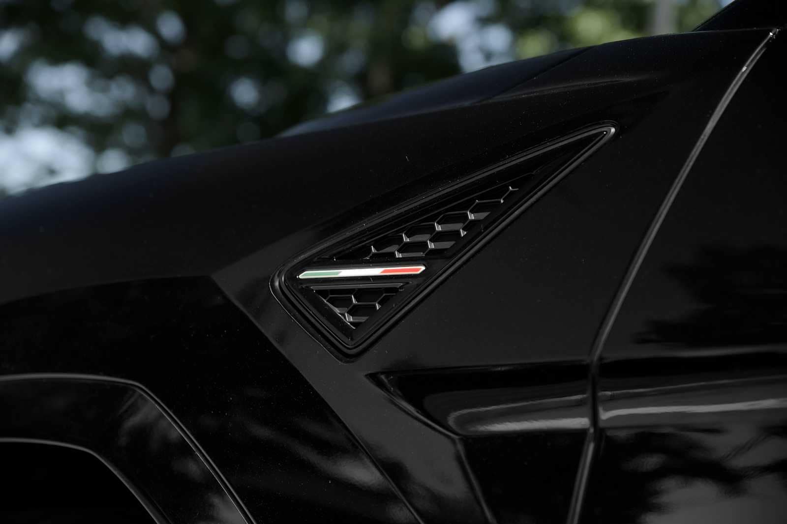 2024 Lamborghini Urus S - Photo 15