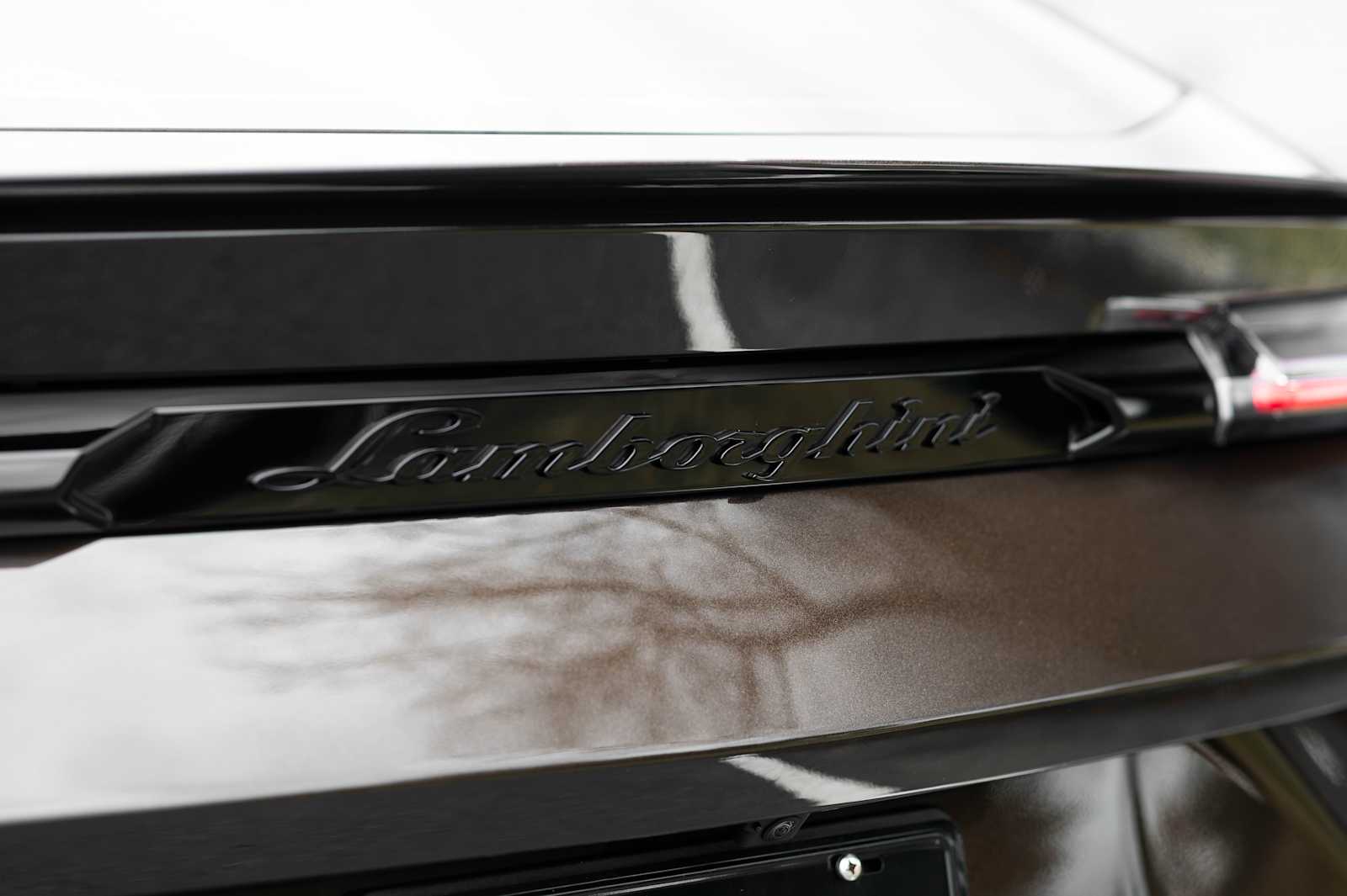 used 2024 Lamborghini Urus car, priced at $256,877