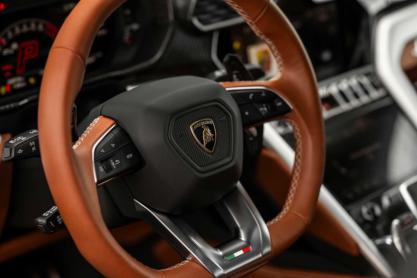 used 2024 Lamborghini Urus car, priced at $256,877