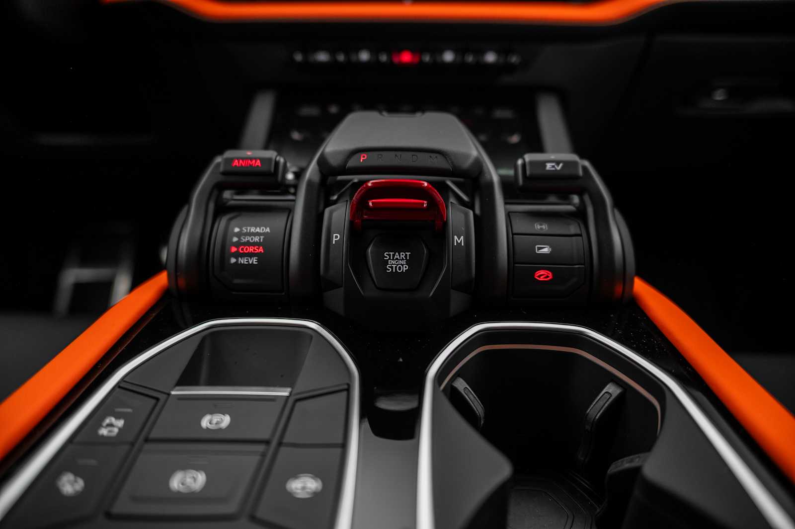 2025 Lamborghini Urus SE - Photo 38