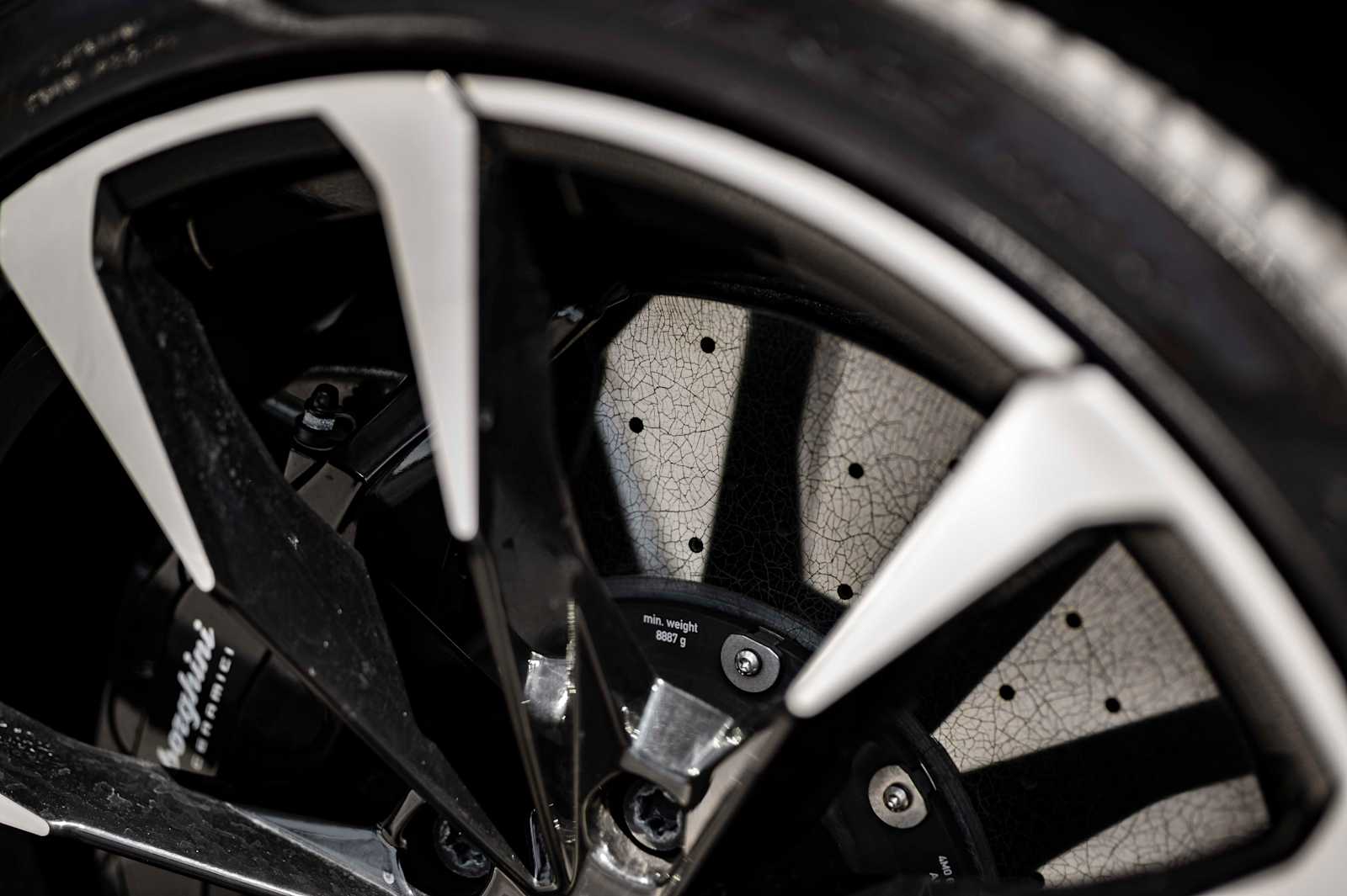 used 2021 Lamborghini Urus car, priced at $198,900