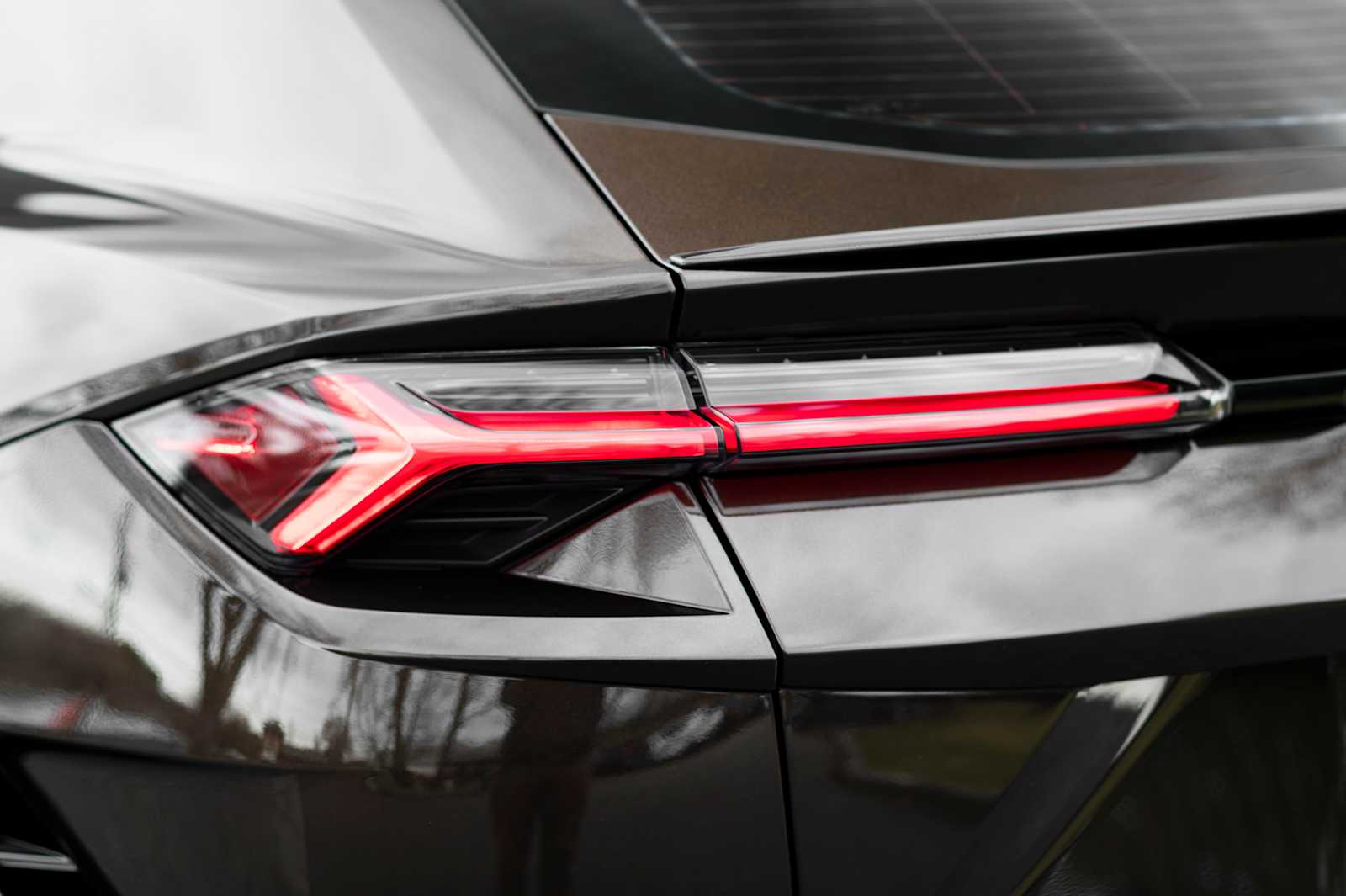 used 2024 Lamborghini Urus car, priced at $256,877