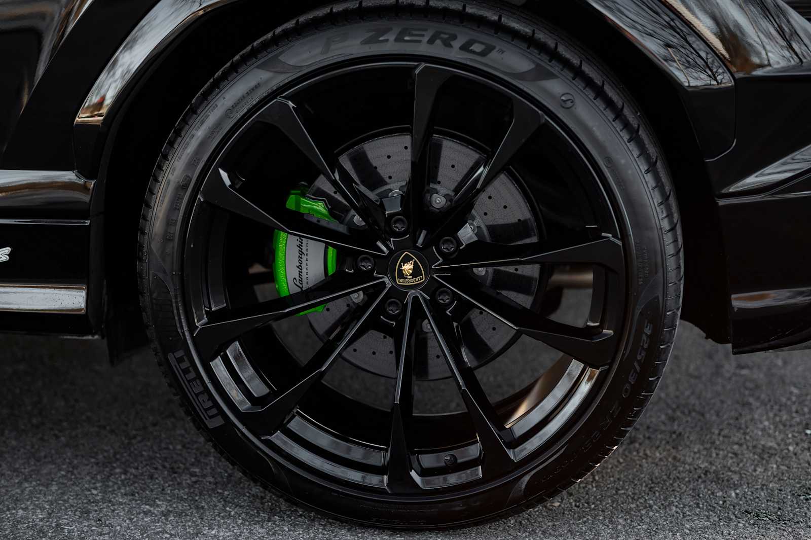 used 2024 Lamborghini Urus car, priced at $268,788