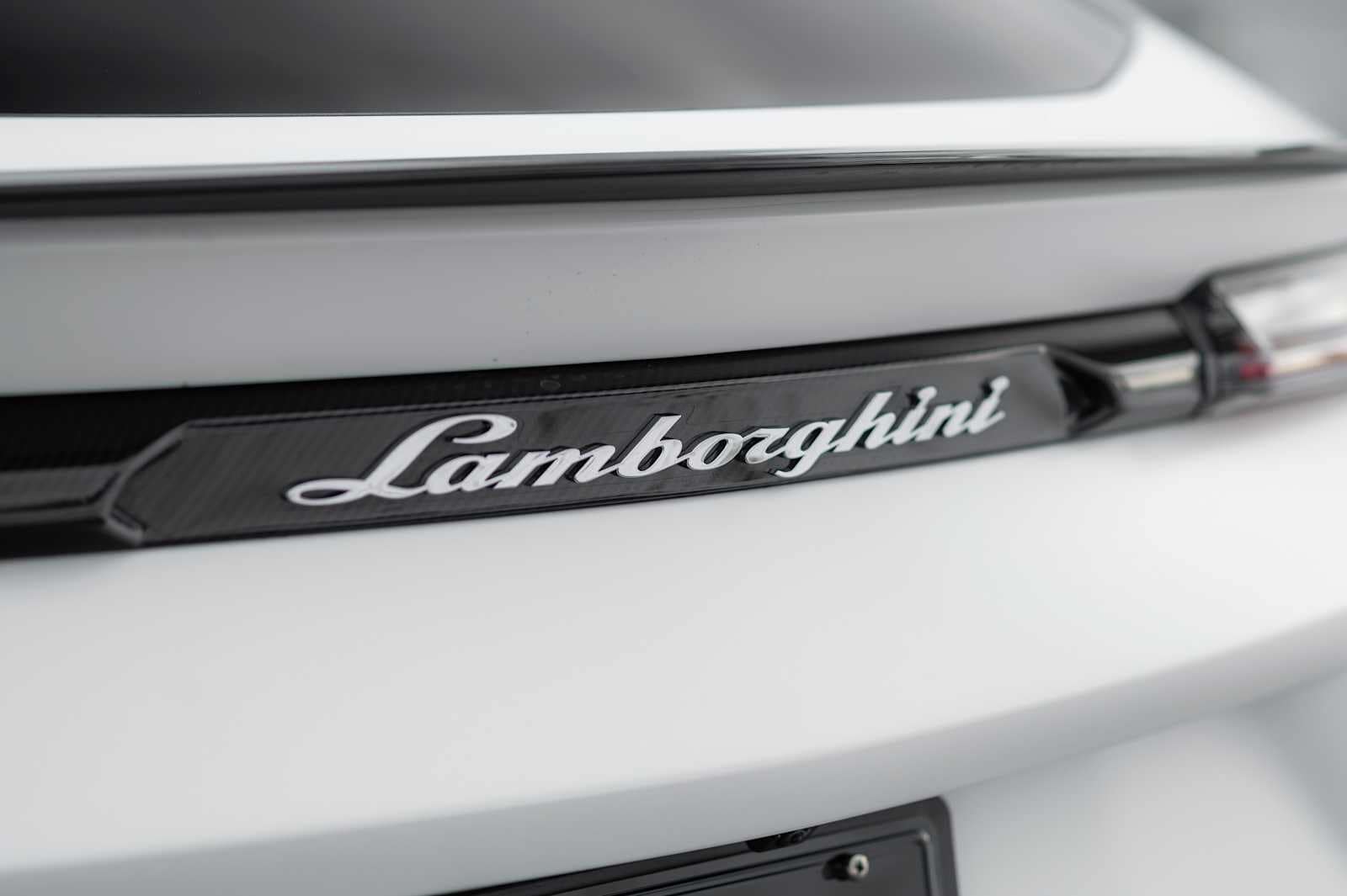 used 2024 Lamborghini Urus car, priced at $312,988