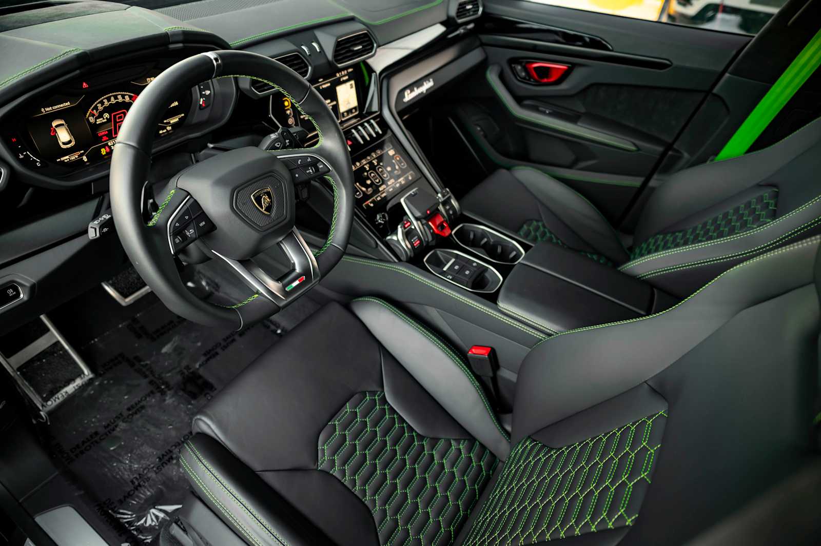 used 2024 Lamborghini Urus car, priced at $268,788