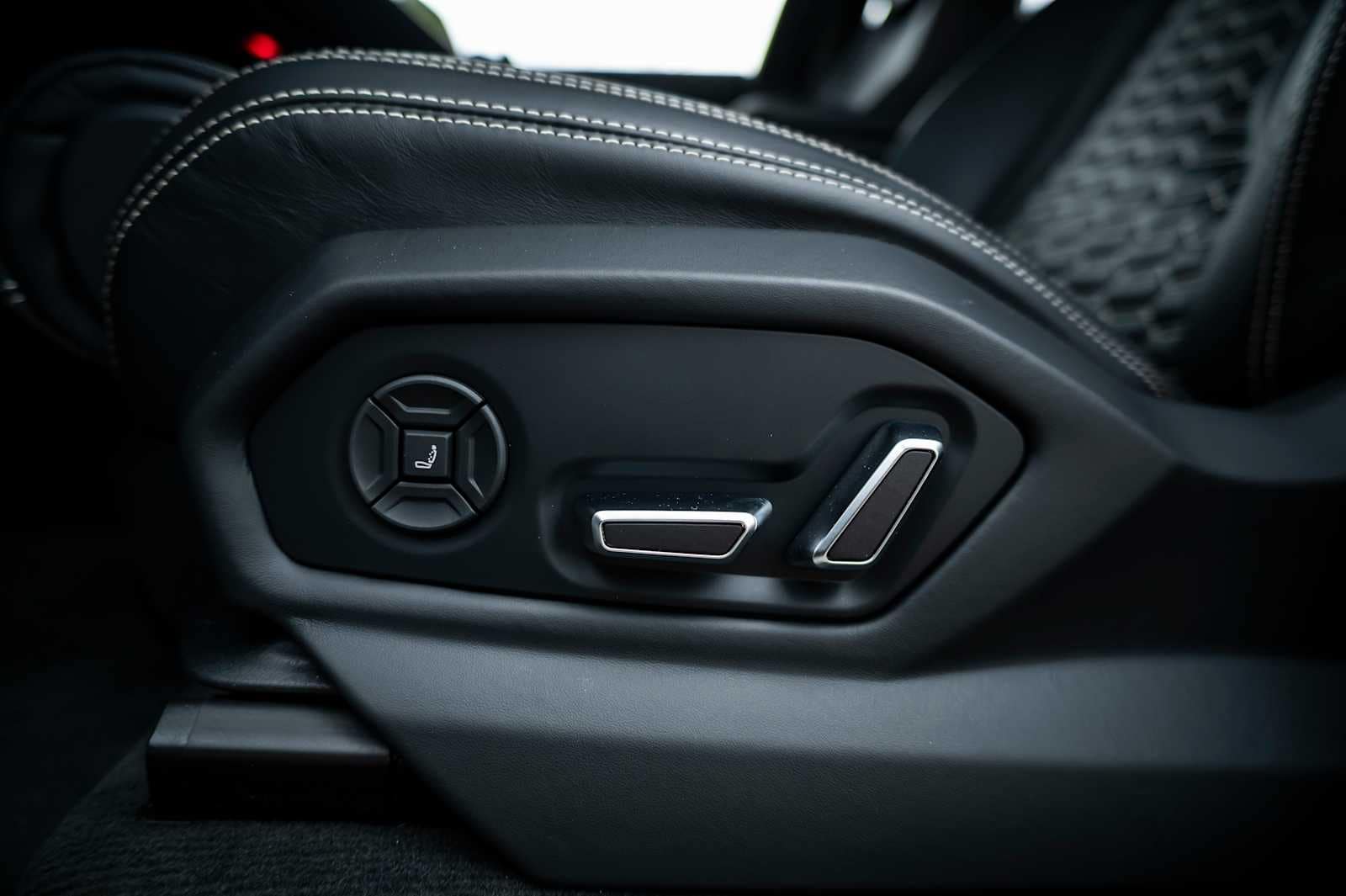 2023 Lamborghini Urus S - Photo 33