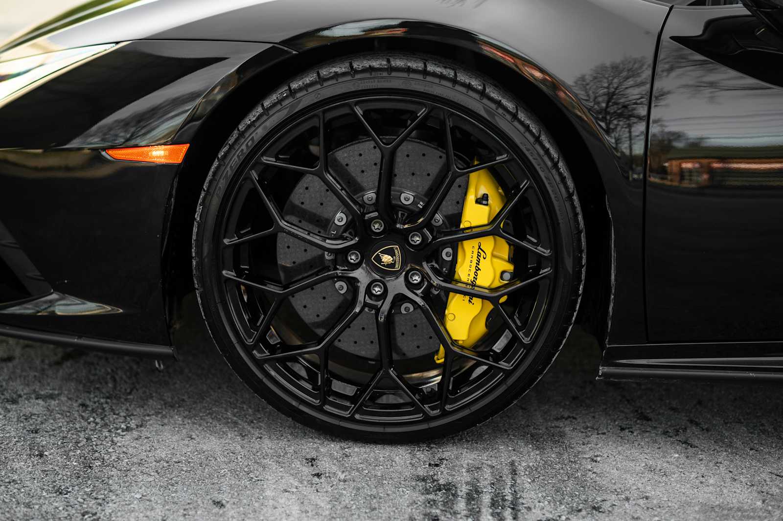 used 2021 Lamborghini Huracan EVO car, priced at $259,998