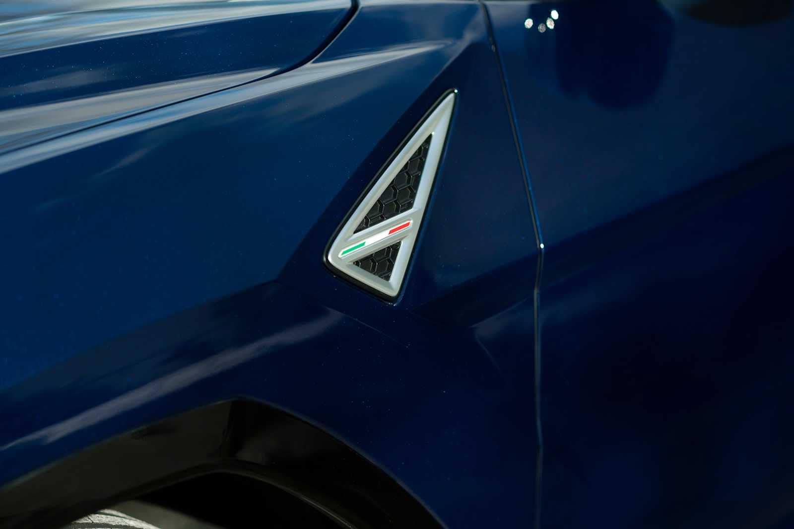 used 2024 Lamborghini Urus car, priced at $265,988