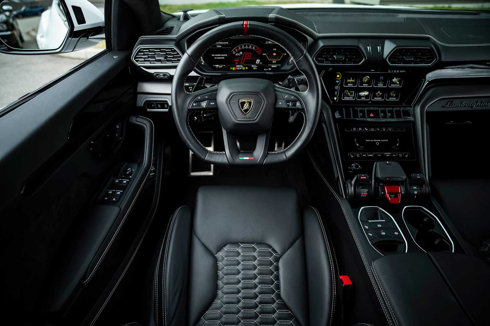 2023 Lamborghini Urus S - Photo 43
