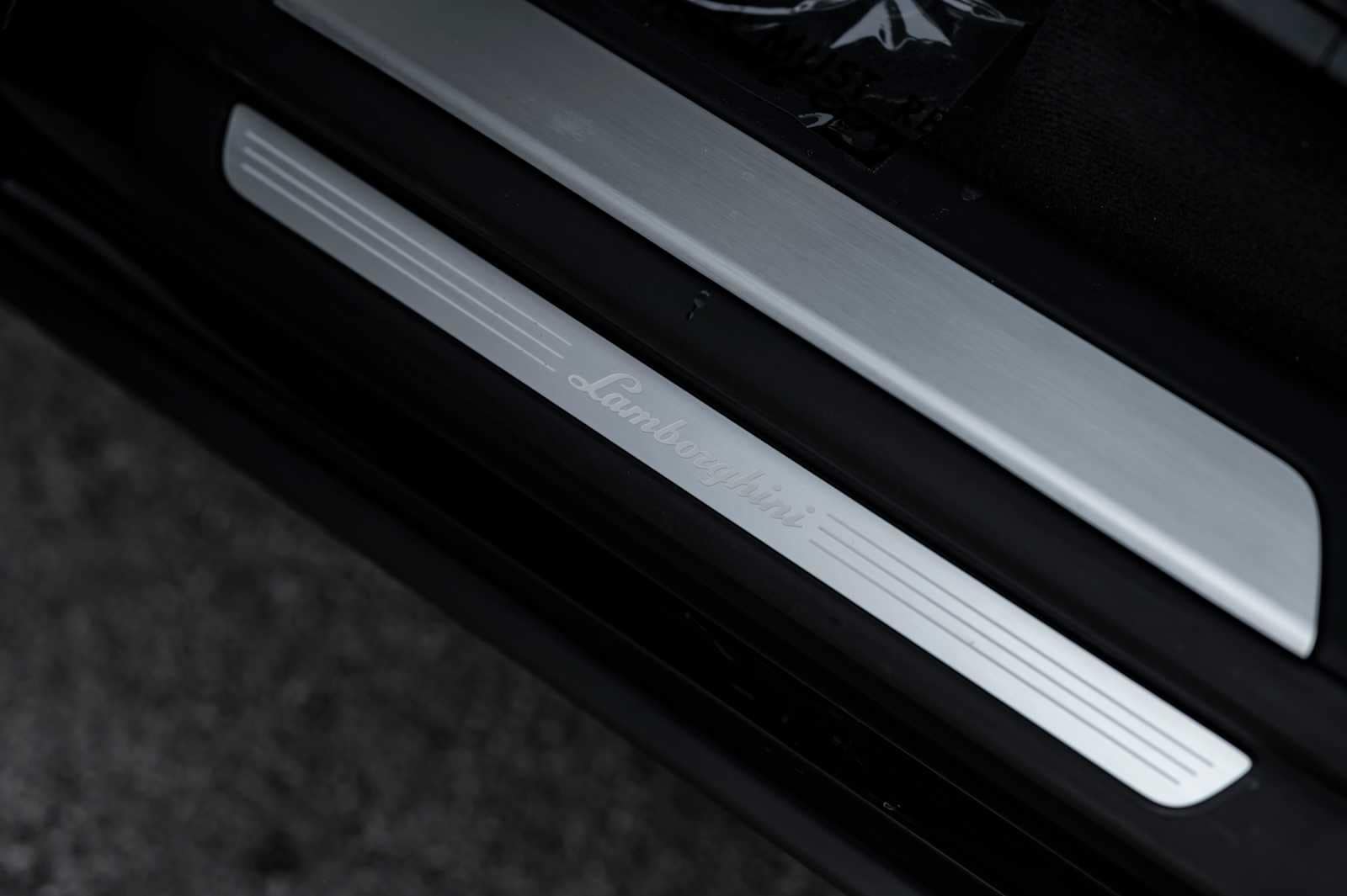 used 2024 Lamborghini Urus car, priced at $268,788