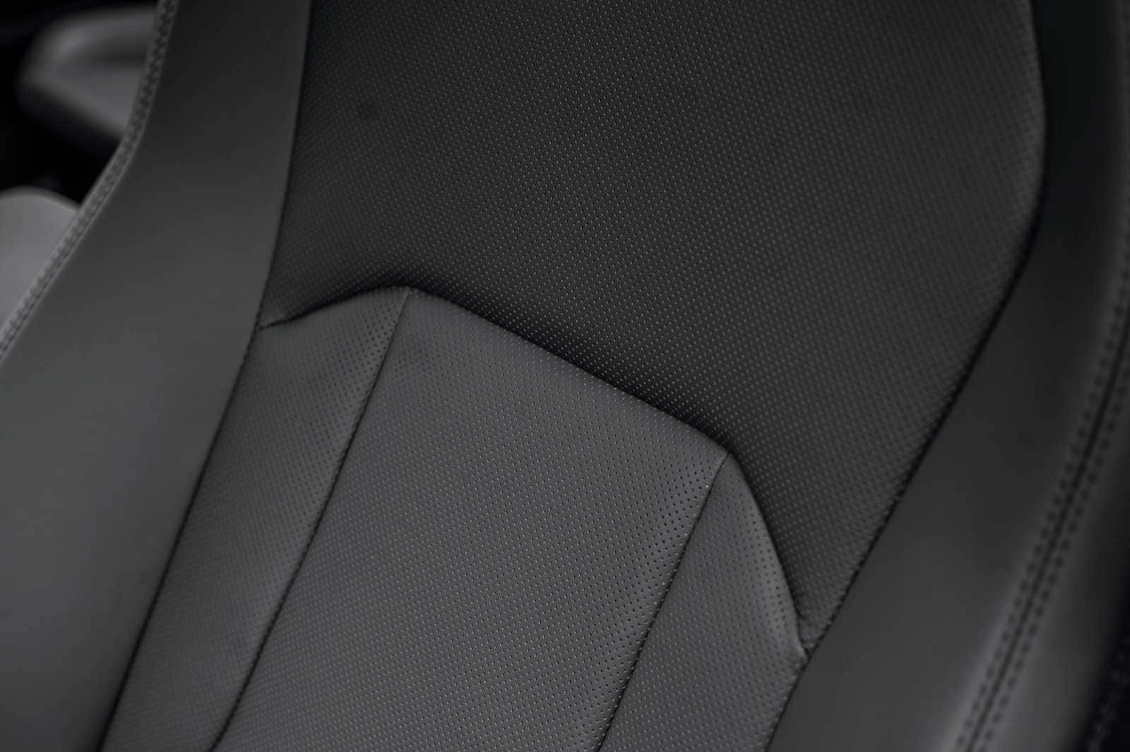 2025 Lamborghini Urus SE - Photo 28