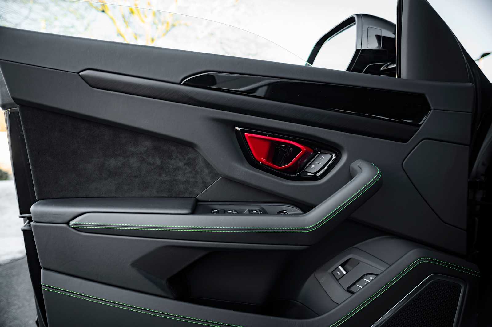 used 2024 Lamborghini Urus car, priced at $268,788