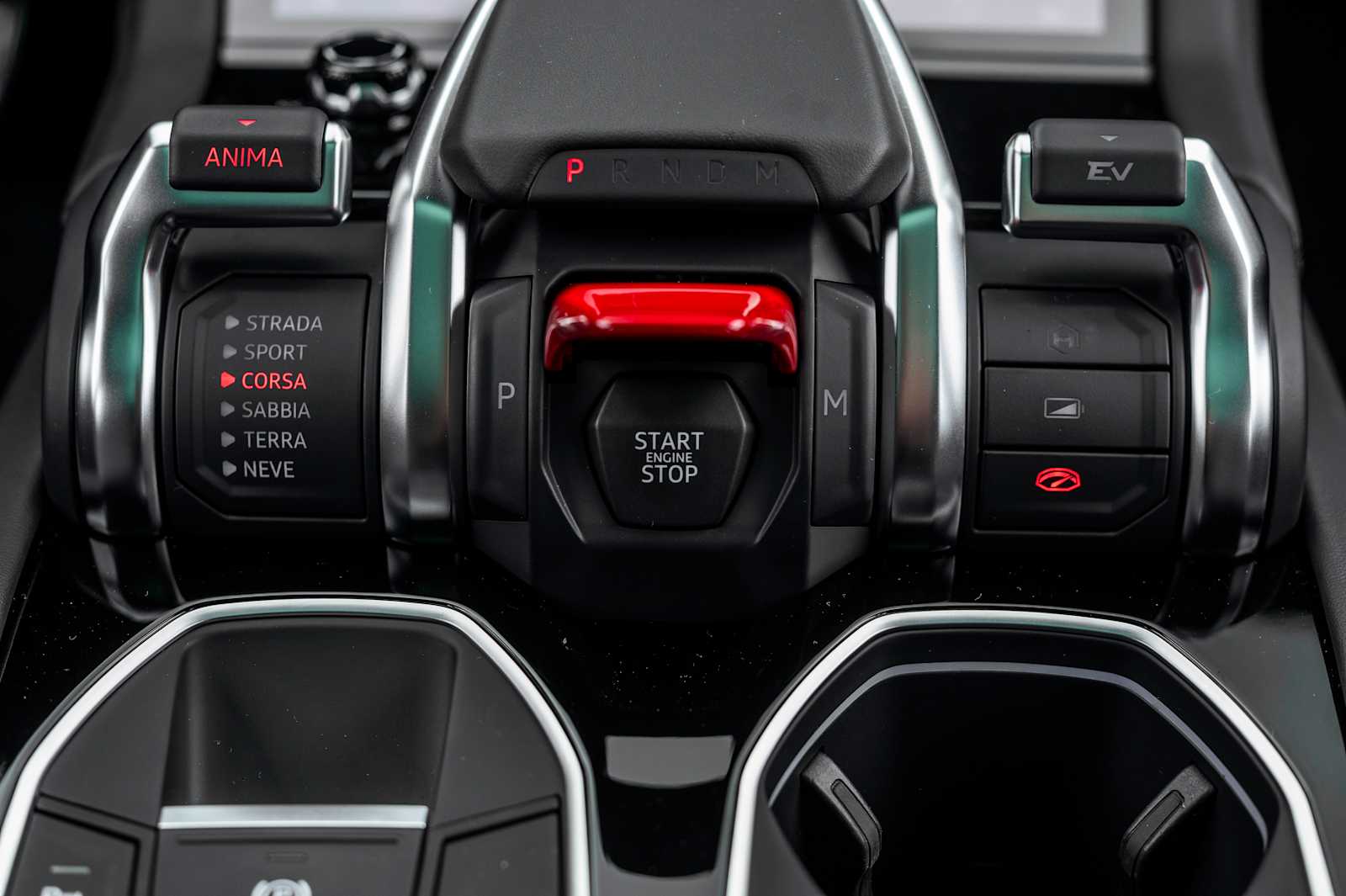 2025 Lamborghini Urus SE - Photo 43