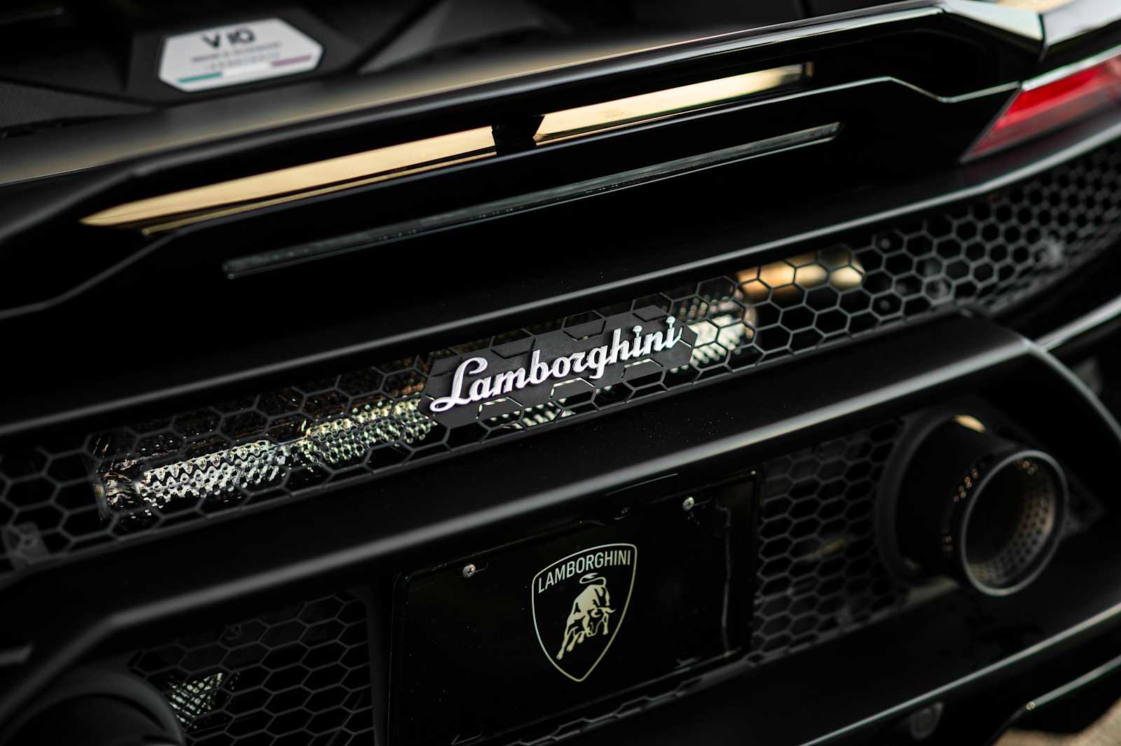 used 2021 Lamborghini Huracan EVO car, priced at $259,998