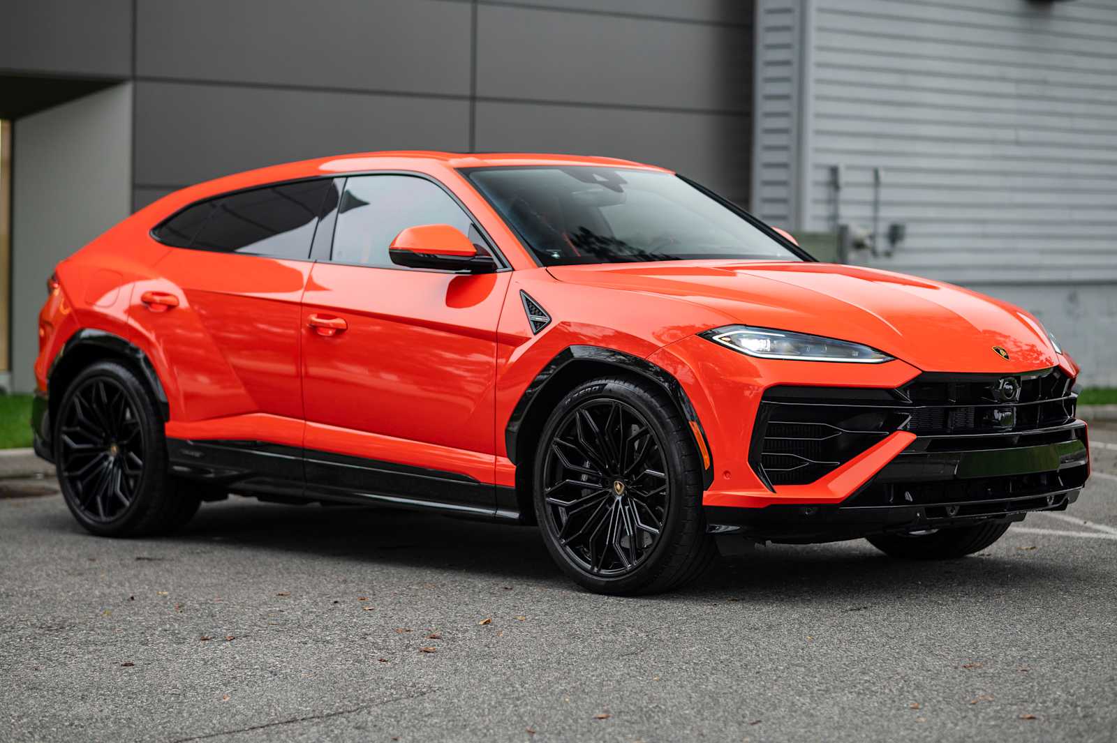 2025 Lamborghini Urus SE - Photo 8