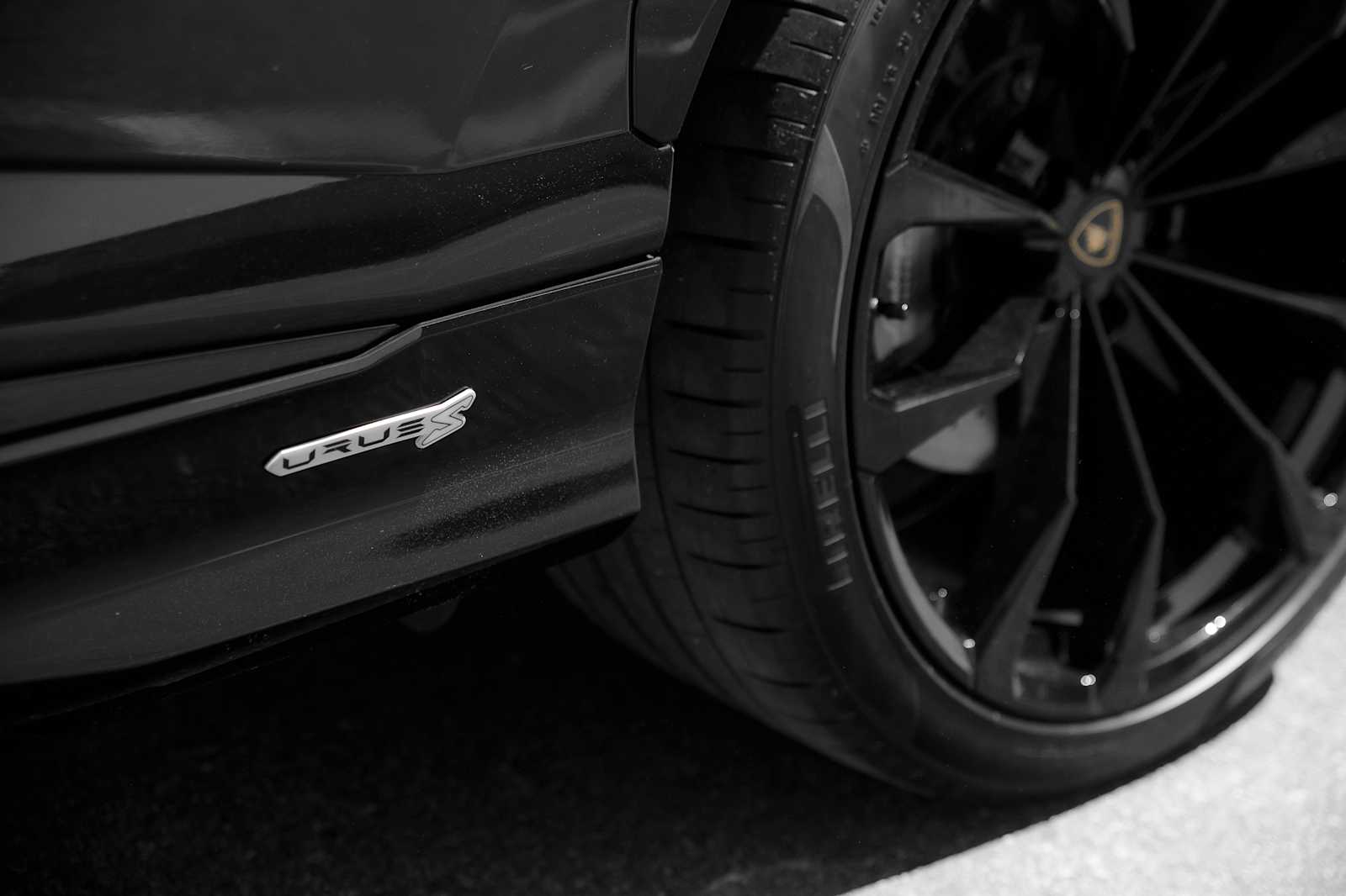 2024 Lamborghini Urus S - Photo 14