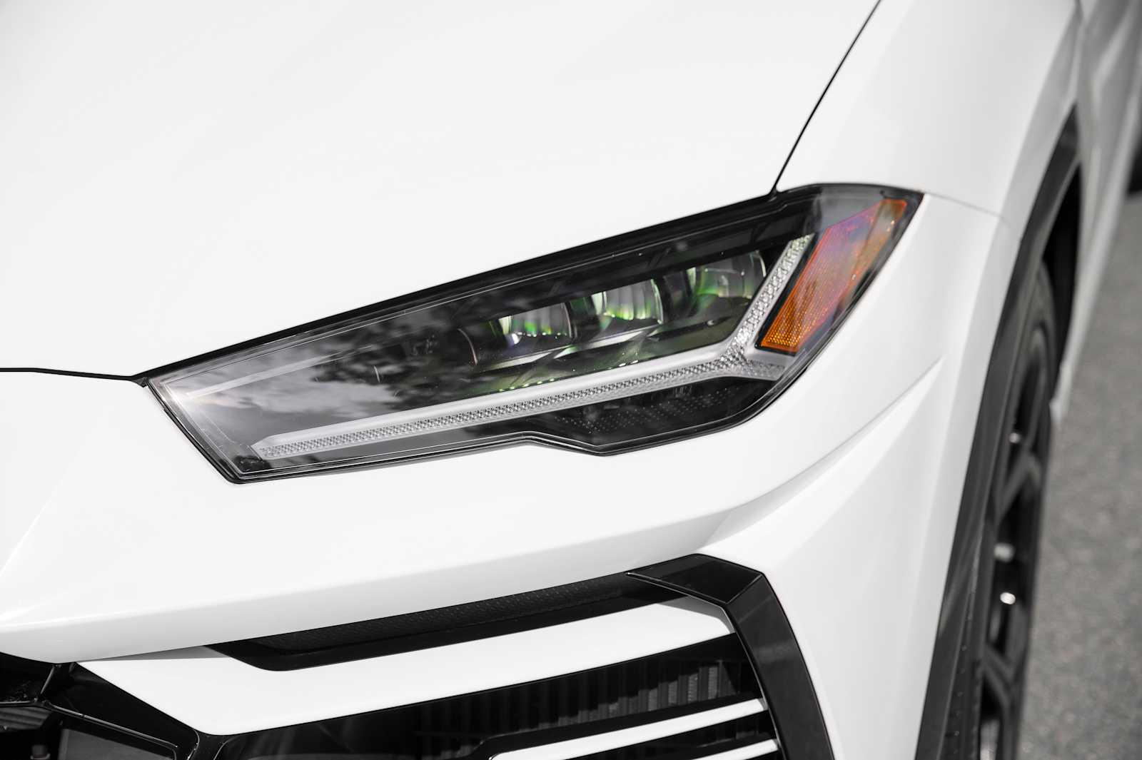 2022 Lamborghini Urus Base - Photo 18