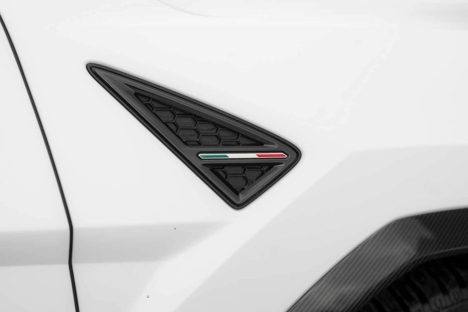 used 2024 Lamborghini Urus car, priced at $312,988