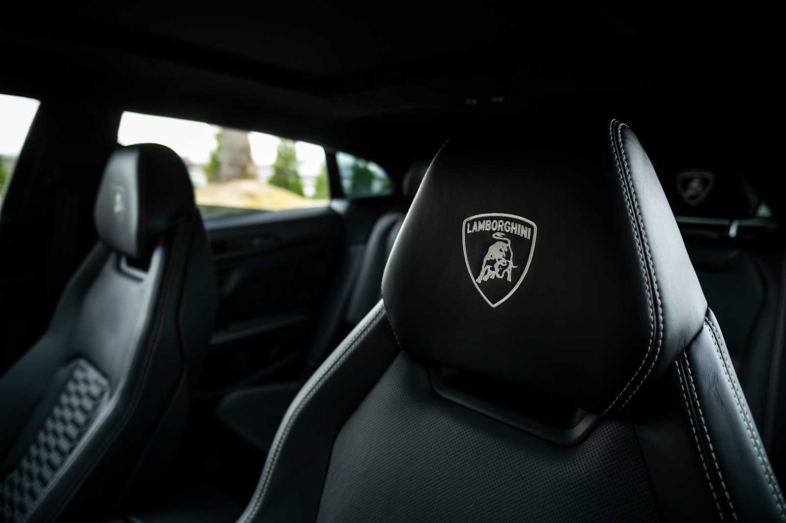 2023 Lamborghini Urus S - Photo 37