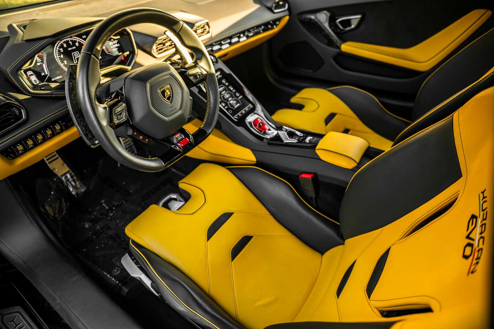 used 2021 Lamborghini Huracan EVO car, priced at $259,998