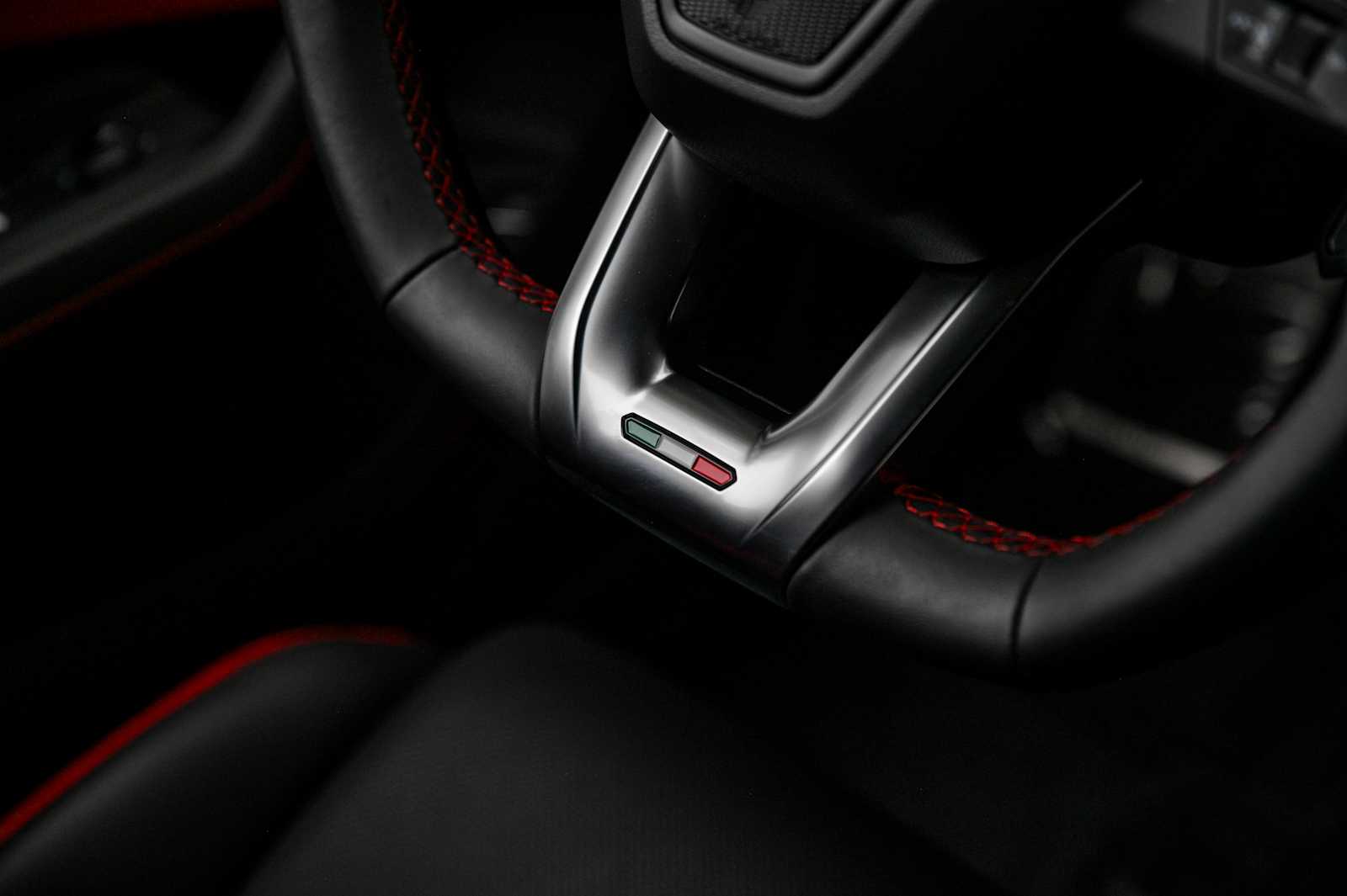 2024 Lamborghini Urus S - Photo 54