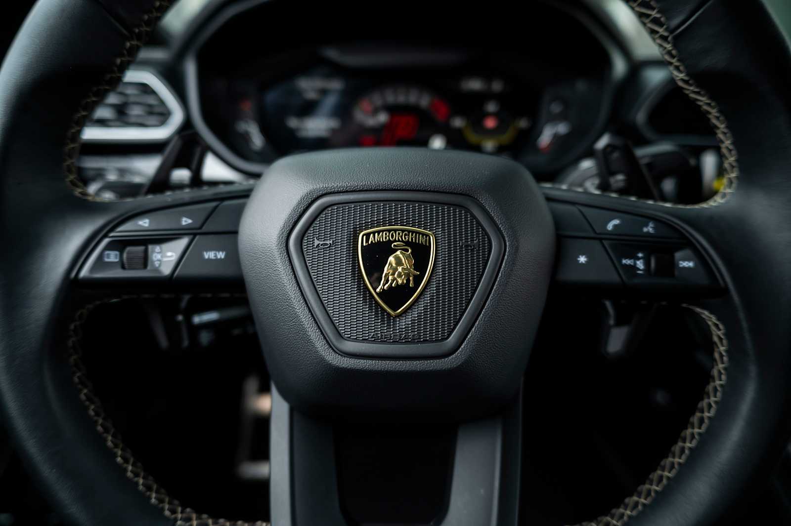 2023 Lamborghini Urus S - Photo 44