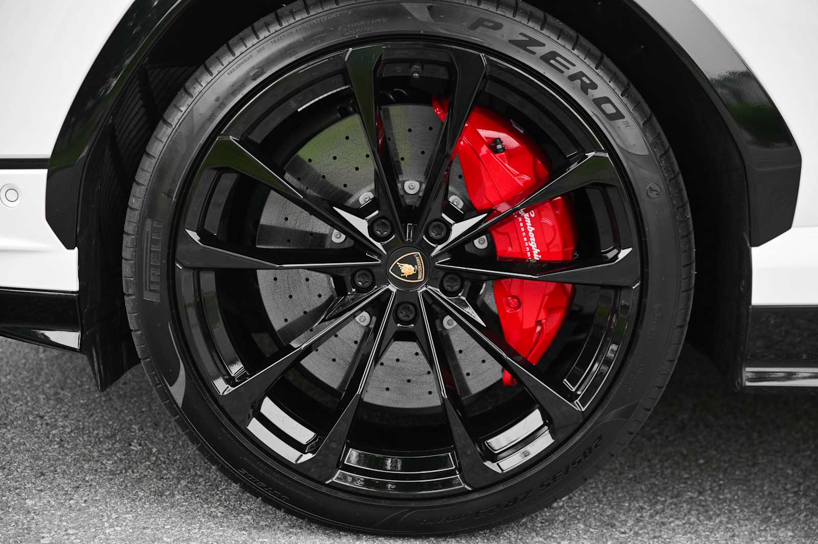 2024 Lamborghini Urus S - Photo 20
