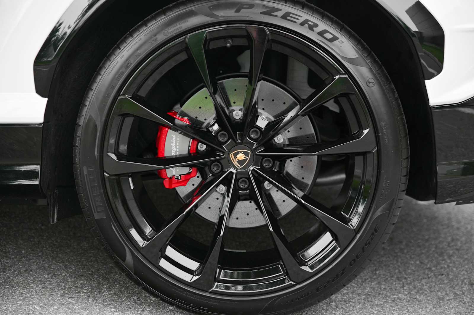 2024 Lamborghini Urus S - Photo 21