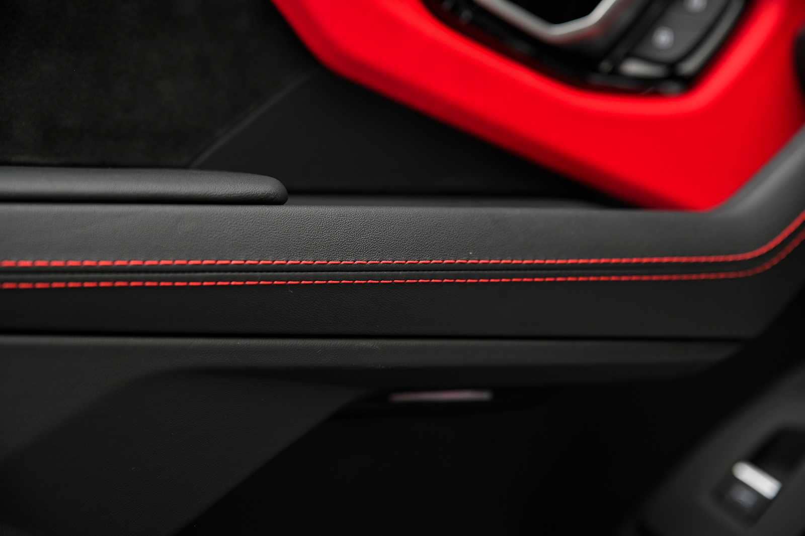 2024 Lamborghini Urus S - Photo 28