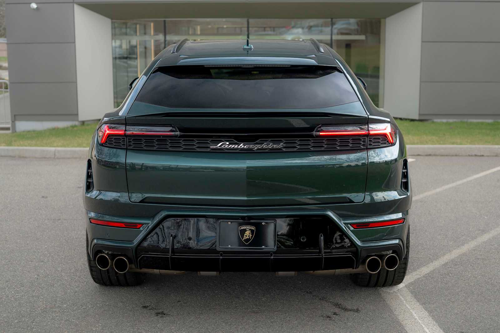 2025 Lamborghini Urus SE - Photo 10