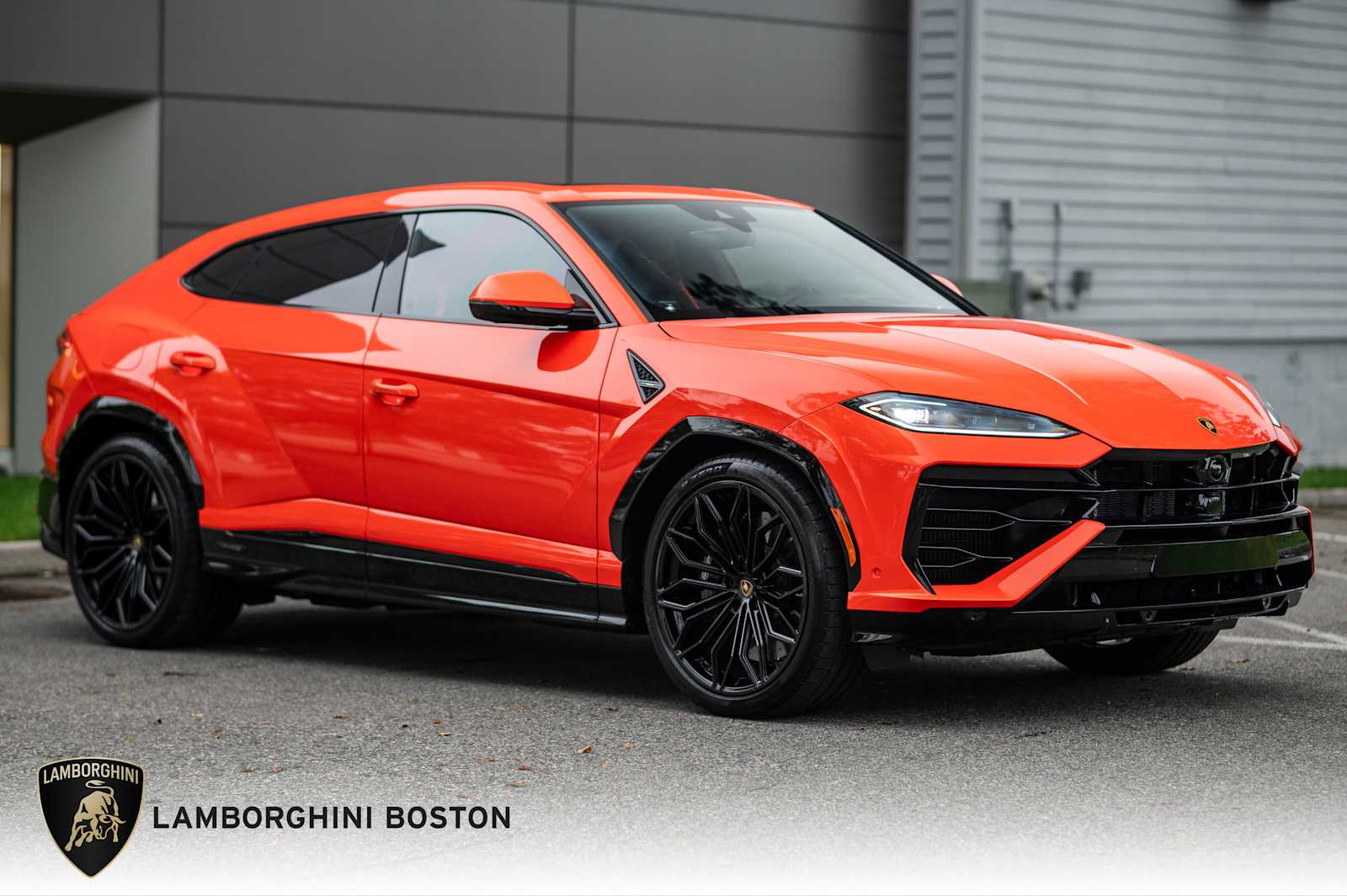 2025 Lamborghini Urus 4.0 V8 PHEV SE's photo