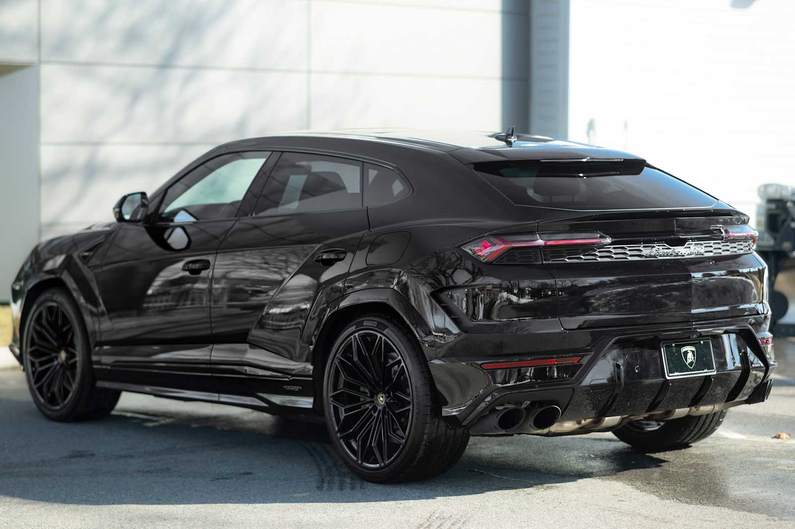 used 2025 Lamborghini Urus car, priced at $319,998