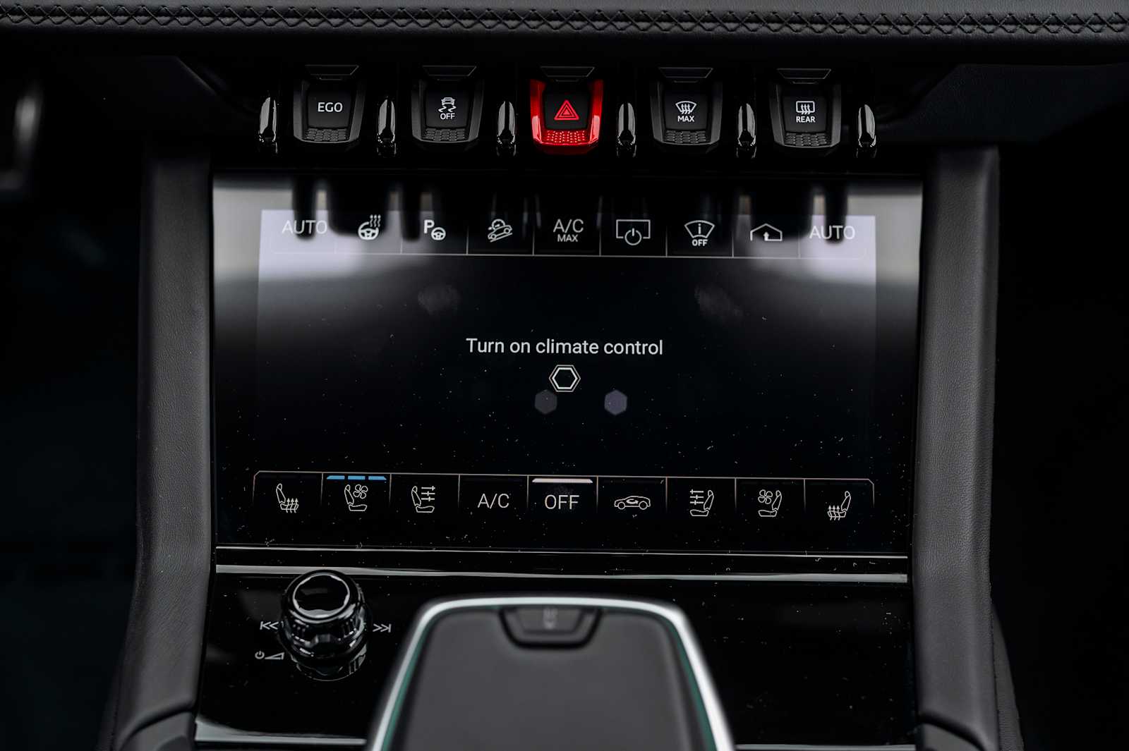 2025 Lamborghini Urus SE - Photo 45