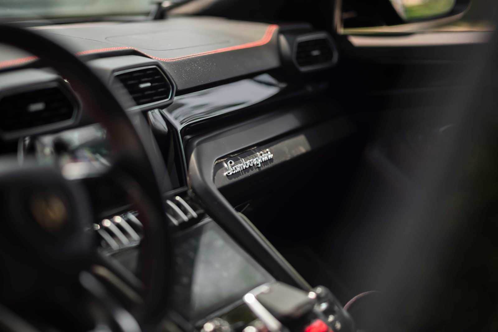 used 2021 Lamborghini Urus car, priced at $198,900