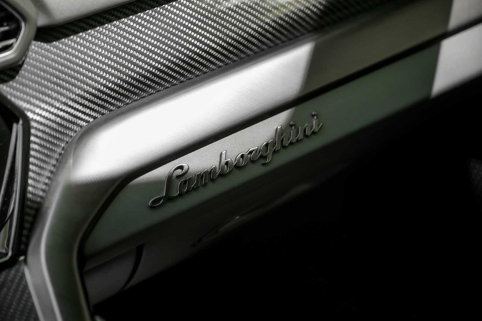 2024 Lamborghini Urus S - Photo 60