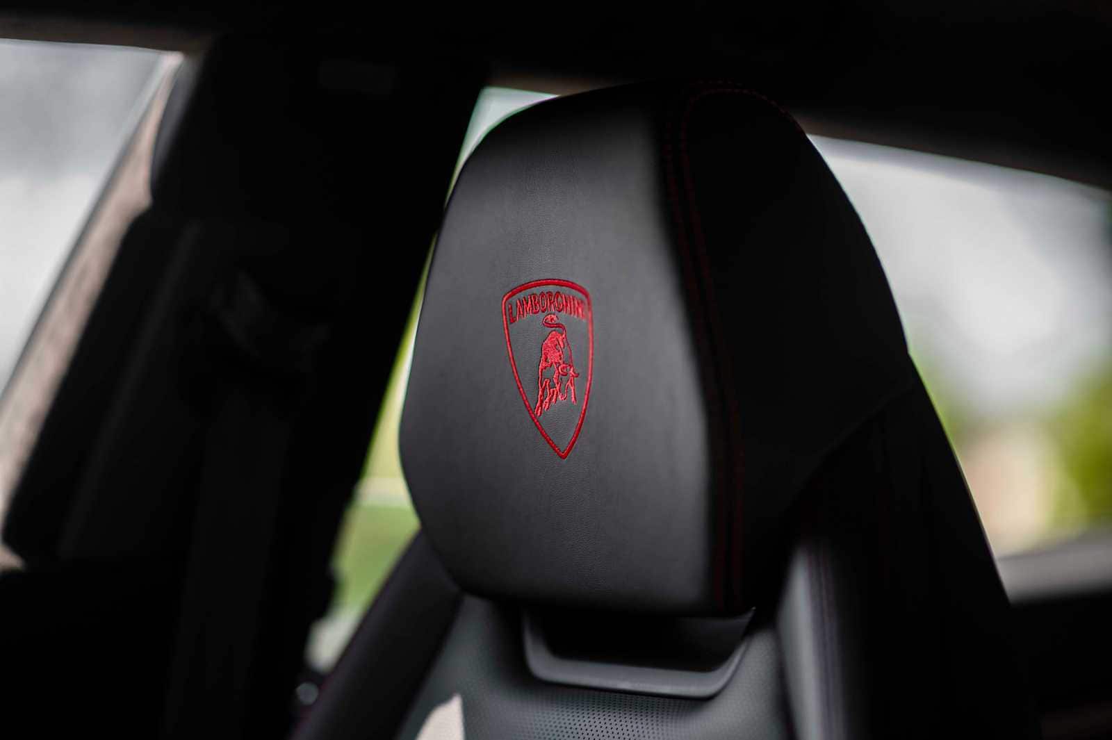 used 2021 Lamborghini Urus car, priced at $198,900