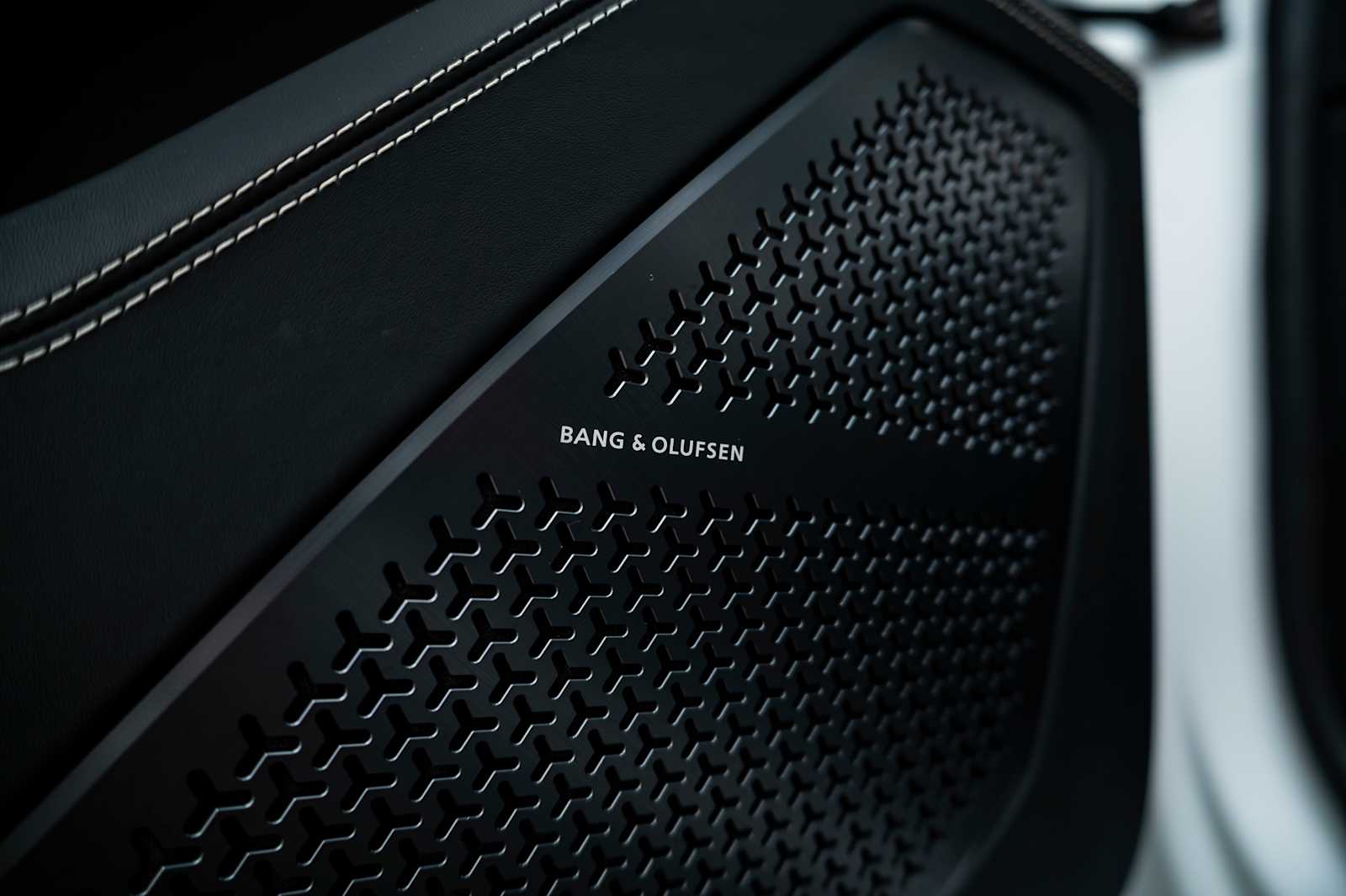 2023 Lamborghini Urus S - Photo 31
