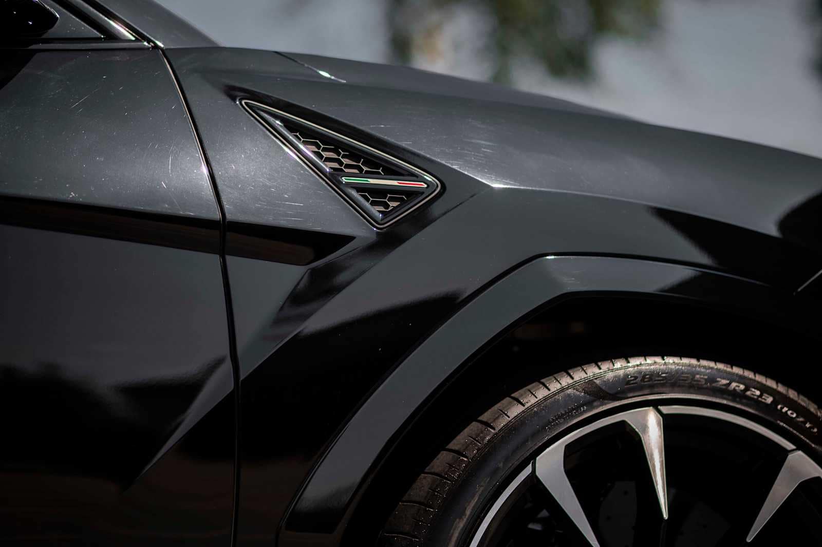 used 2021 Lamborghini Urus car, priced at $198,900