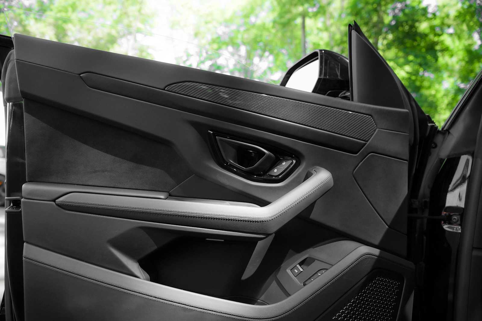 2024 Lamborghini Urus S - Photo 24