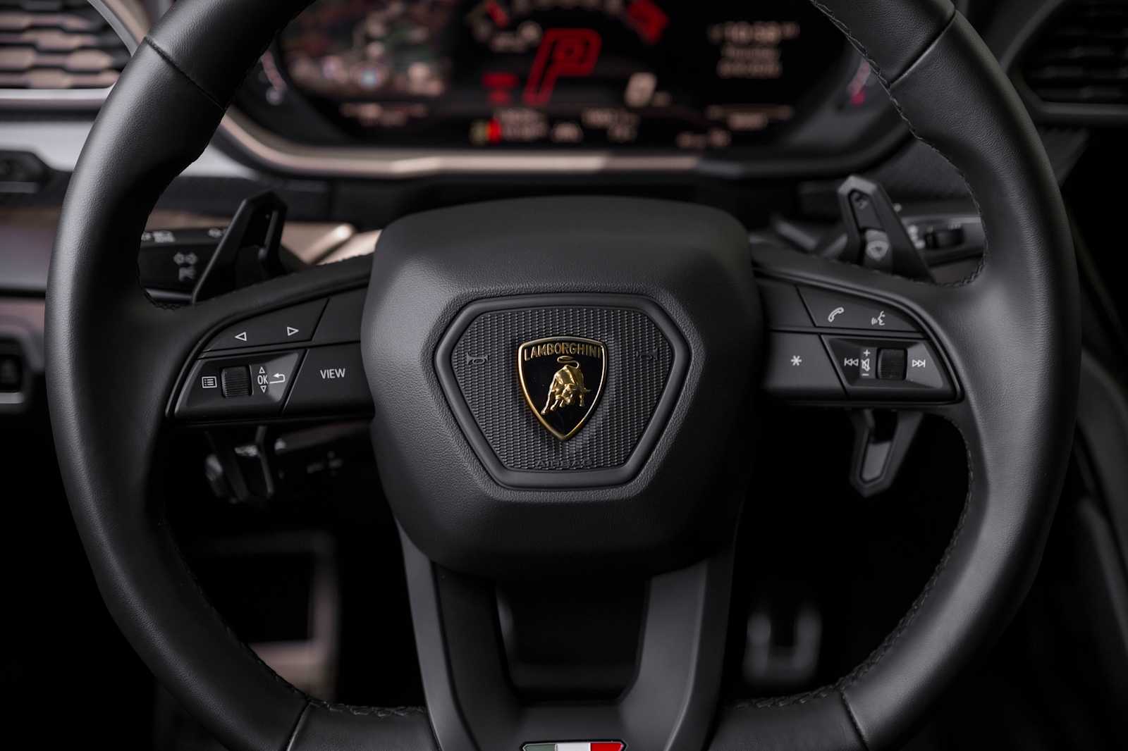 2024 Lamborghini Urus S - Photo 48