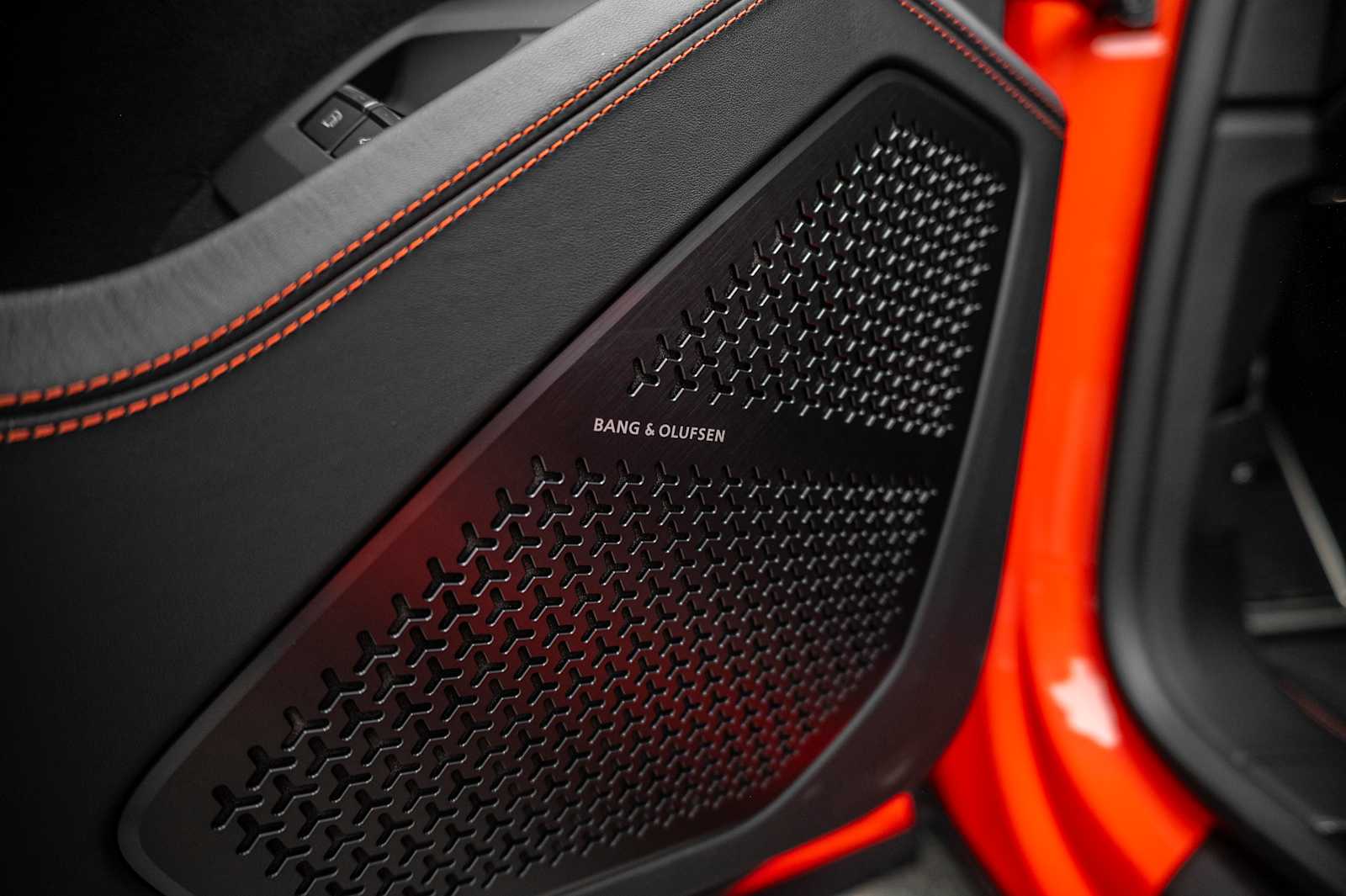2025 Lamborghini Urus SE - Photo 27