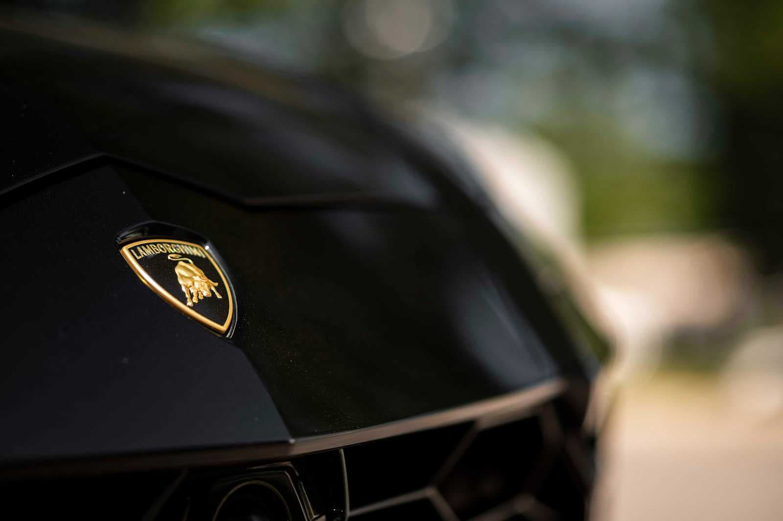 used 2021 Lamborghini Urus car, priced at $198,900