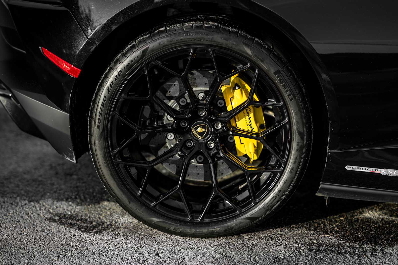 used 2021 Lamborghini Huracan EVO car, priced at $259,998