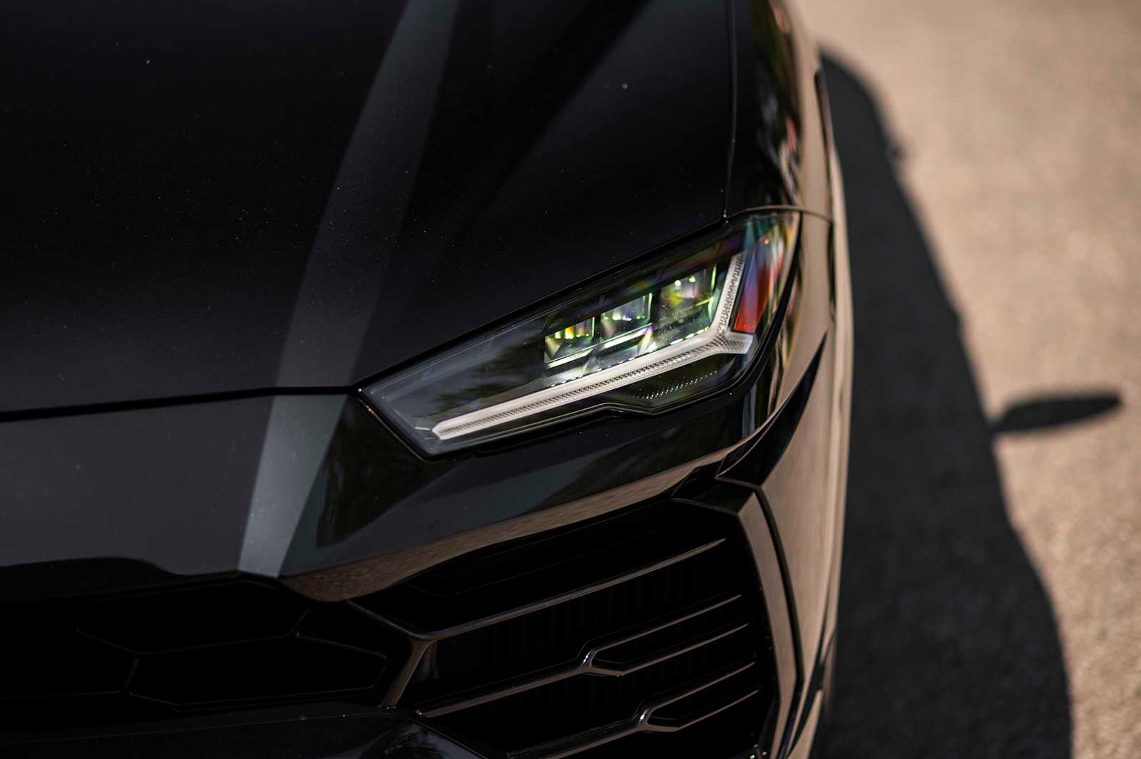 used 2021 Lamborghini Urus car, priced at $198,900